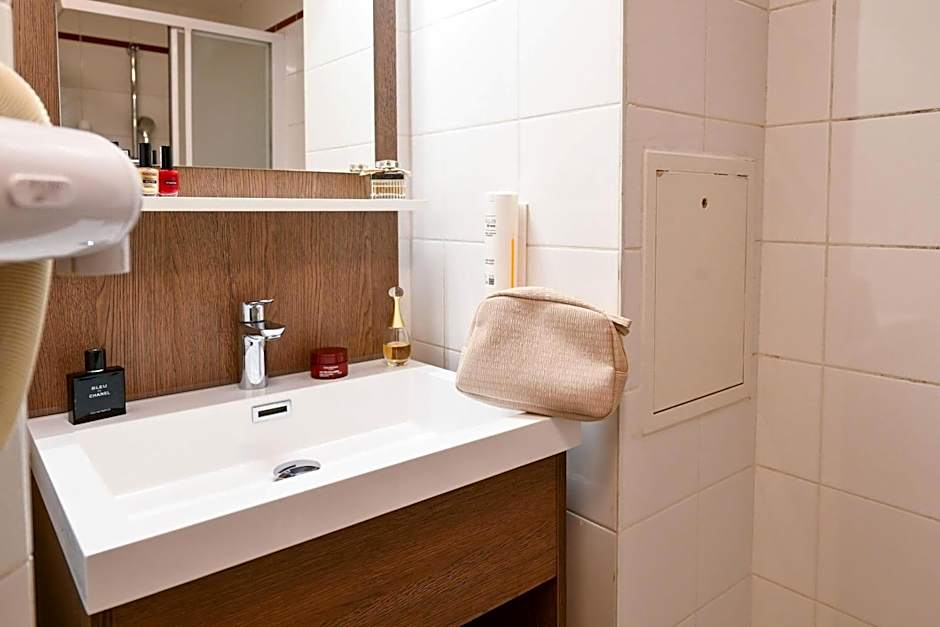 Comfort Aparthotel Versailles, St Cyr l&#x27;Ecole