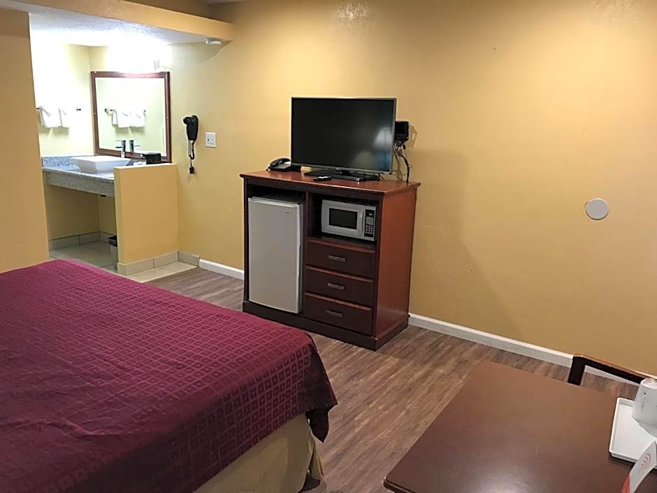 Travelodge by Wyndham San Diego SeaWorld