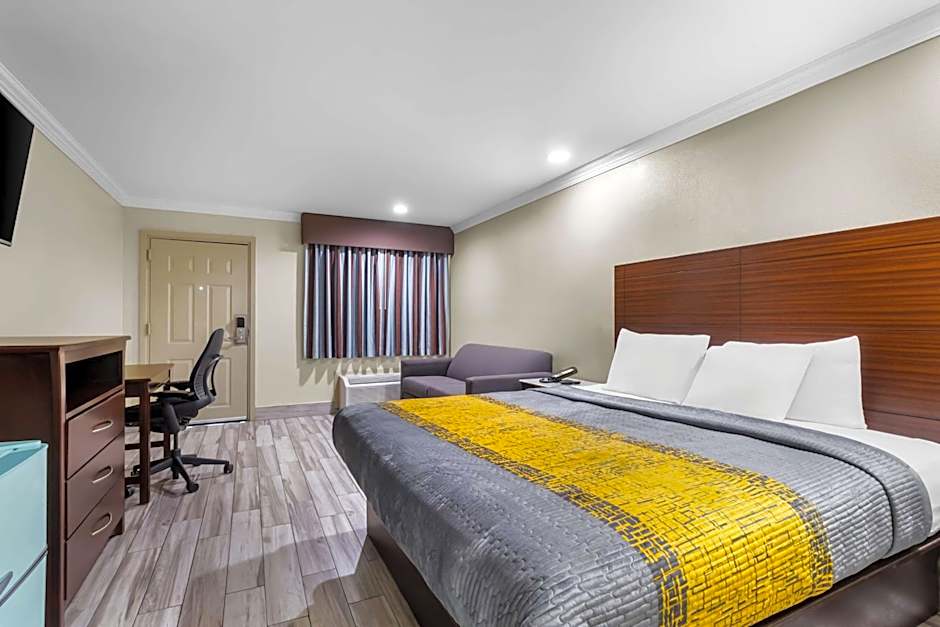 Americas Best Value Inn Houston Heights at I-45