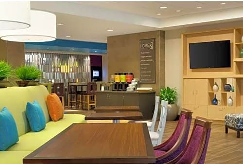 Home2 Suites by Hilton Atlanta Airport College Park