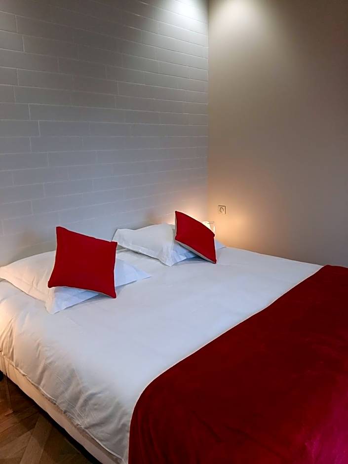 What Else Hotel