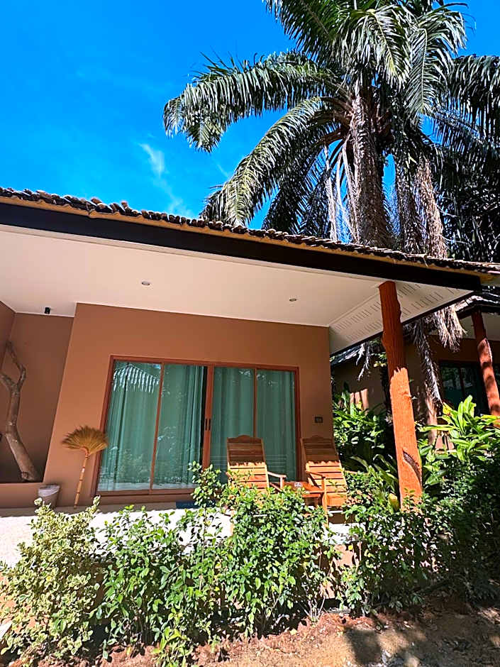 Sunny Cove Beach Resort Koh Phayam
