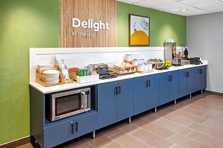 Spark by Hilton Rochester South