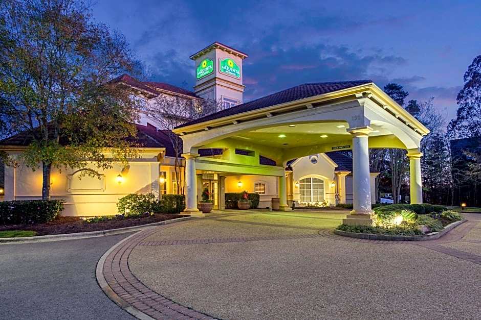La Quinta Inn & Suites by Wyndham Raleigh Cary
