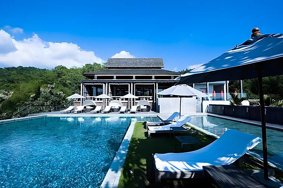 Veranda High Residence