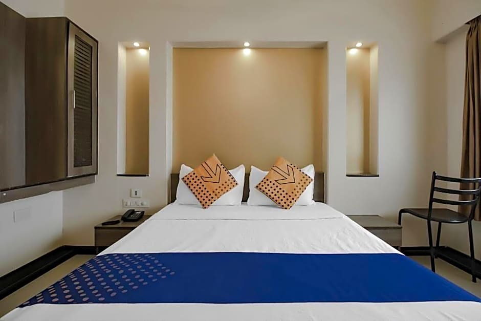 Royal Regency Lodge
