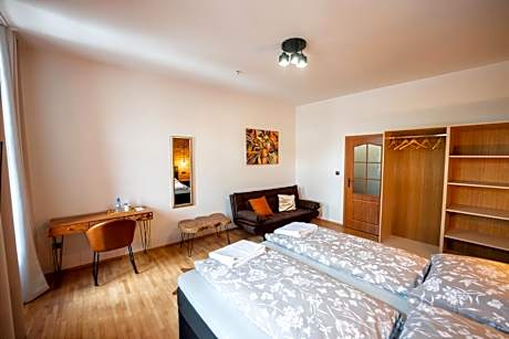 Deluxe Double Room (2 Adults + 1 Child)