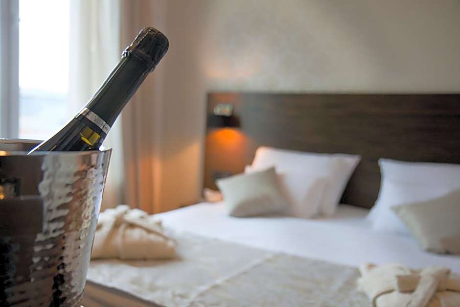 Gold Club Hotel & Casino