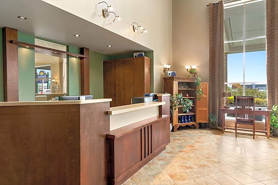 Days Inn by Wyndham Montmagny