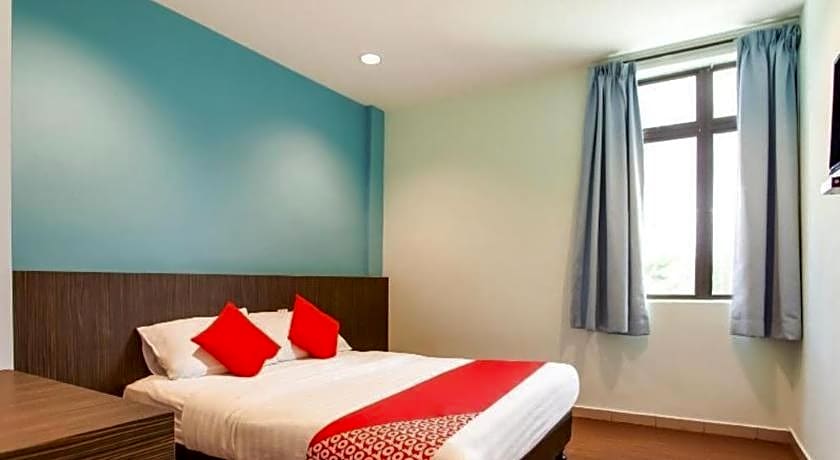 OYO 89487 Space Hotel