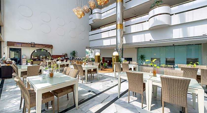 Lux Tychi Hotel Malang