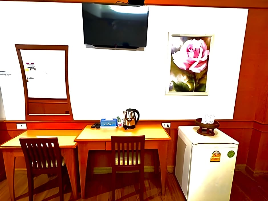 Zaza Hotel Bangpoo