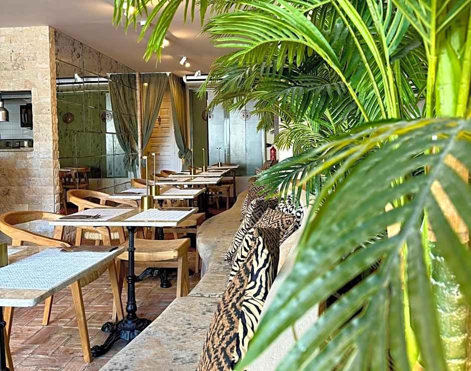 Silken Comfy Studios Hotel