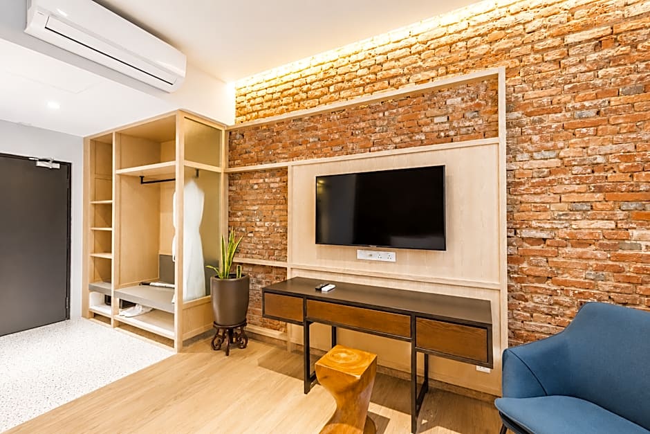 Tien Terrace Macalister
