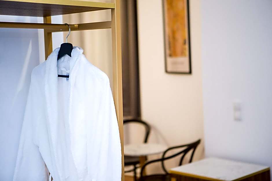 Pension Central I Self Check In I AC in all rooms