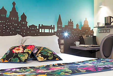 Superior Double Room with Double Bed - Non-Smoking