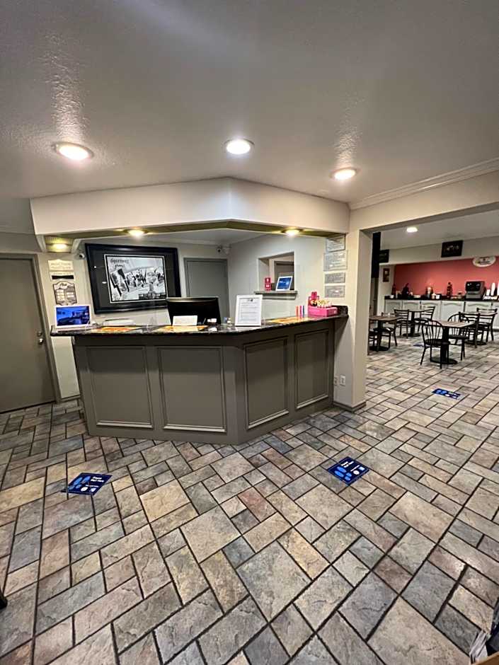 Super 8 by Wyndham McAllen/Downtown