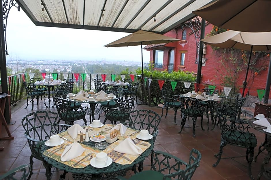 Villa San Jose Hotel & Suites