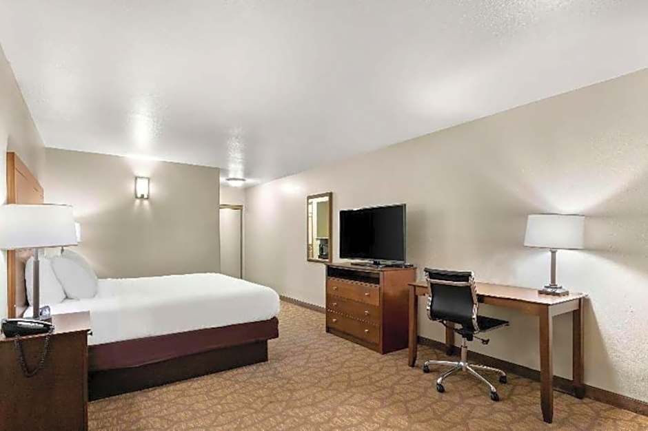 Best Western George West Executive Inn