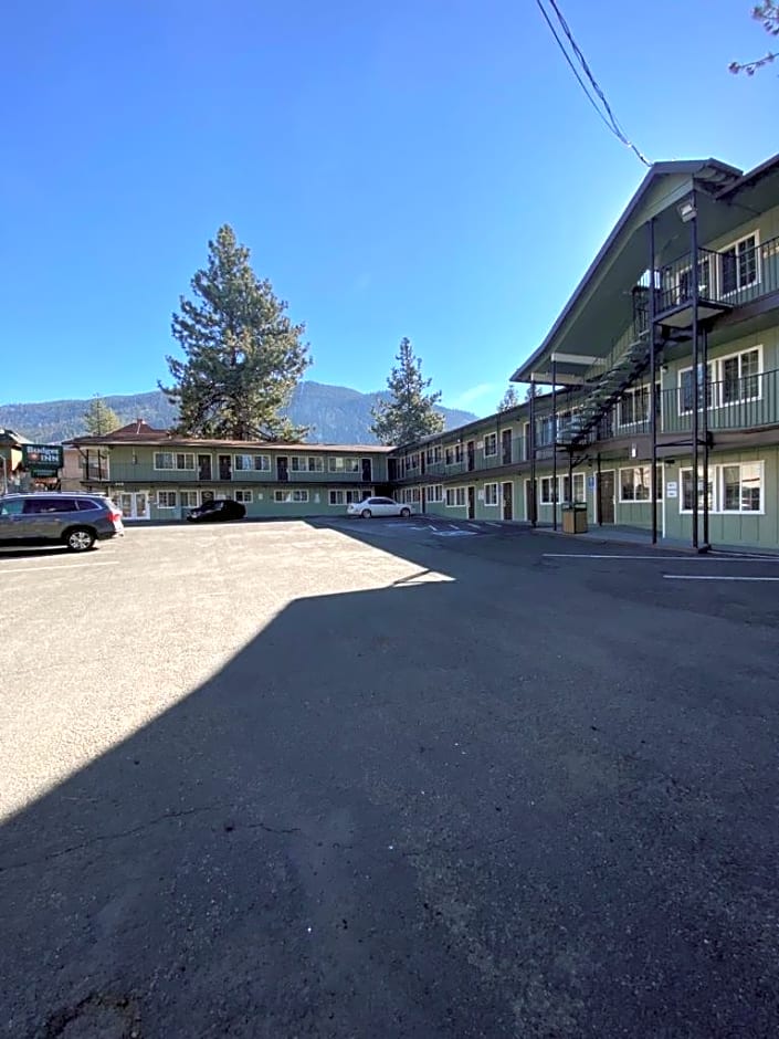 Budget INN At The Heavenly Gondola