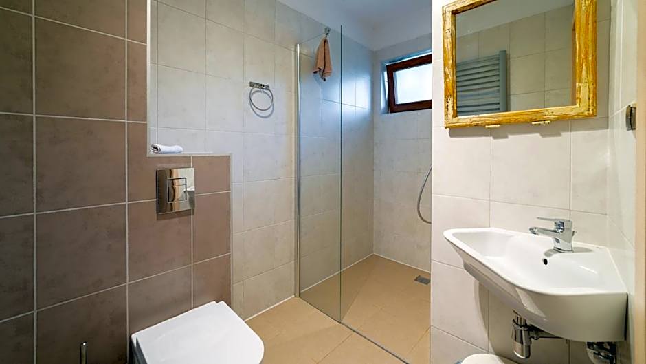 WILLA IZBICA KARPACZ