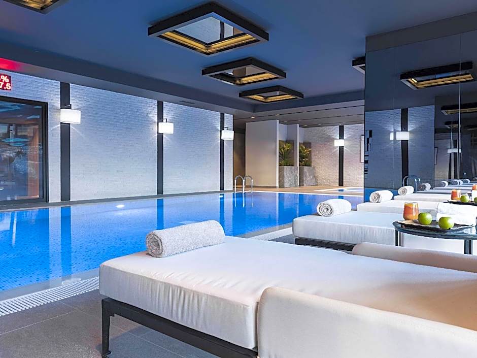 Movenpick Living Istanbul Camlivadi