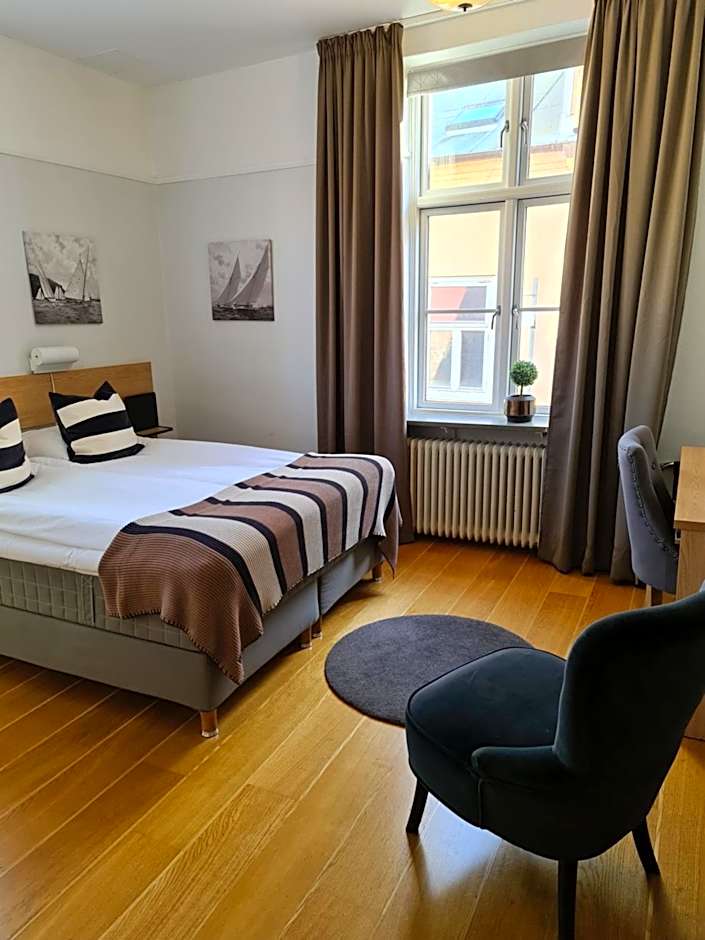 Hamnhotellet Kronan