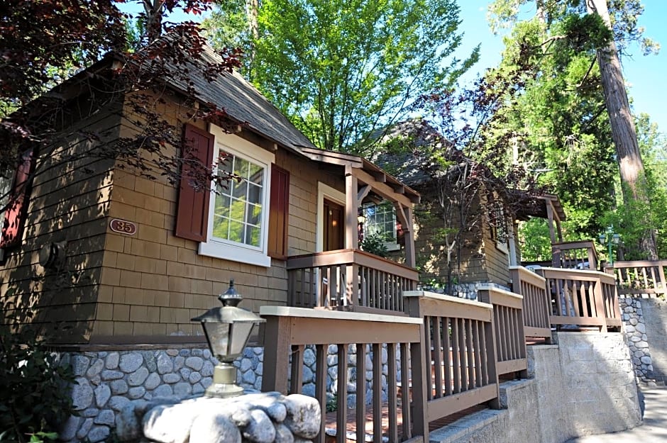 Saddleback Inn at Lake Arrowhead