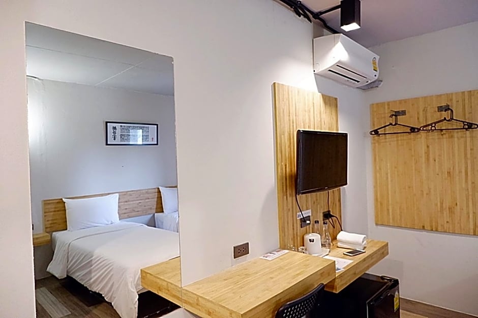 IZEN Budget Hotel & Residences (Plus)