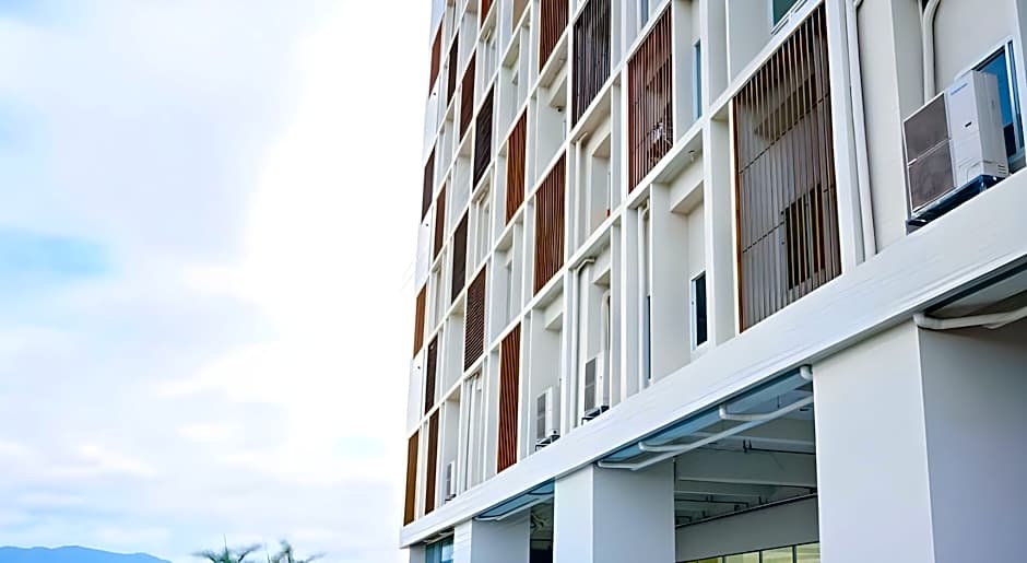 Eon Centennial Soho Hotel