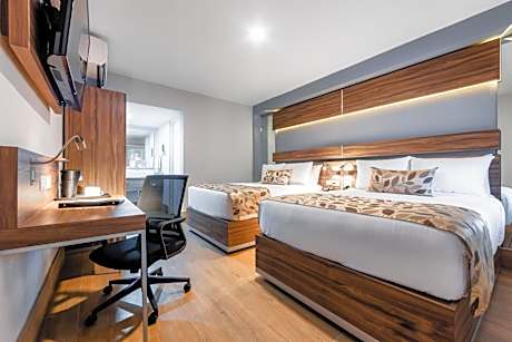 Queen Room - Accessible/Non-Smoking