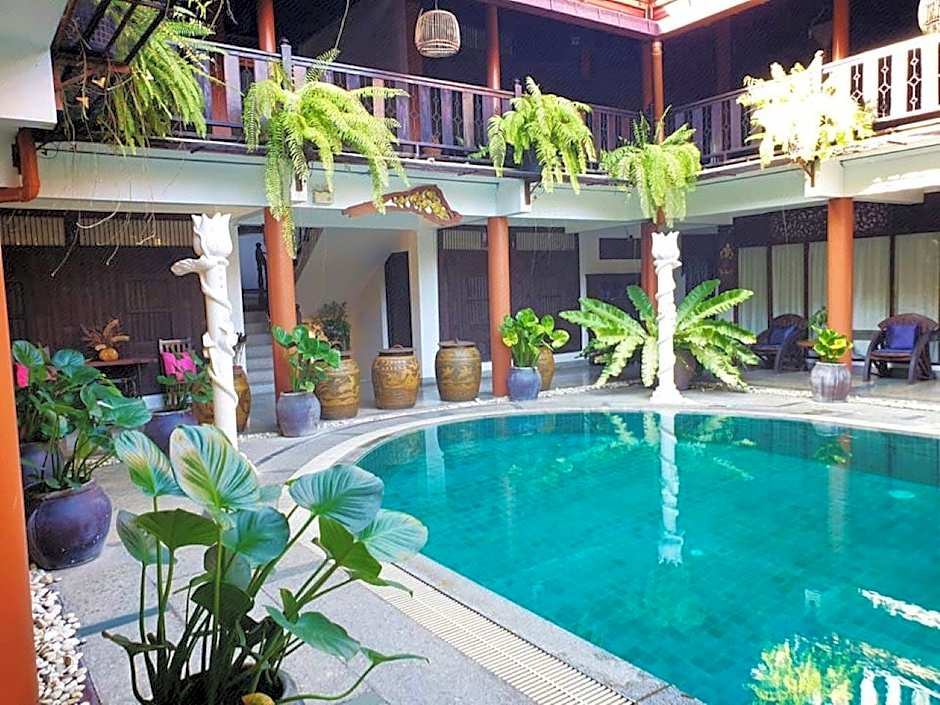 Ruean Thai Hotel