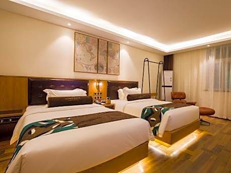 James Joyce - Chunxiang Twin