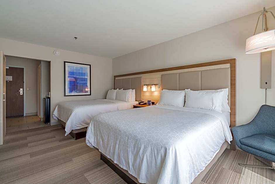 Holiday Inn Express & Suites - Marion By IHG