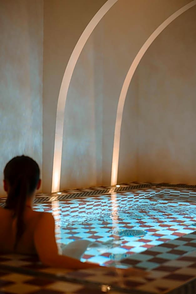 Chateau des Fleurs - Hotel & Spa - Paris Champs-Elysees