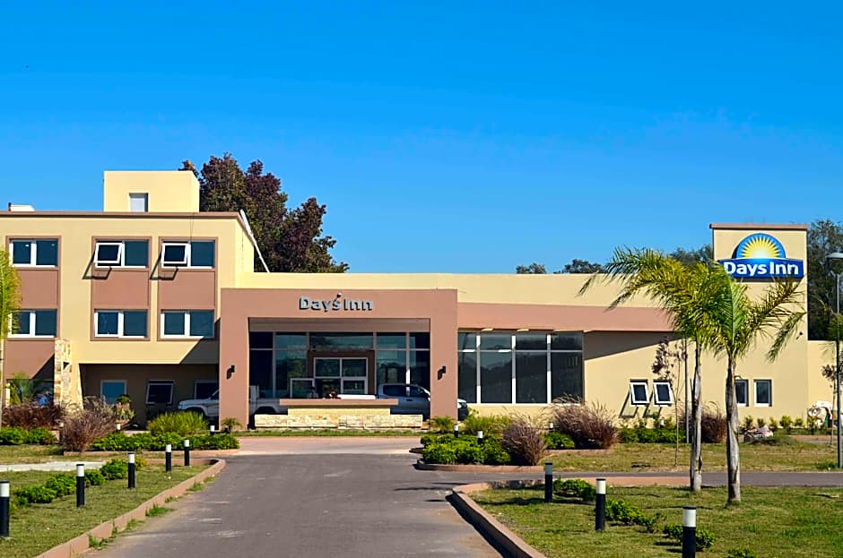 Days Inn By Wyndham Zarate