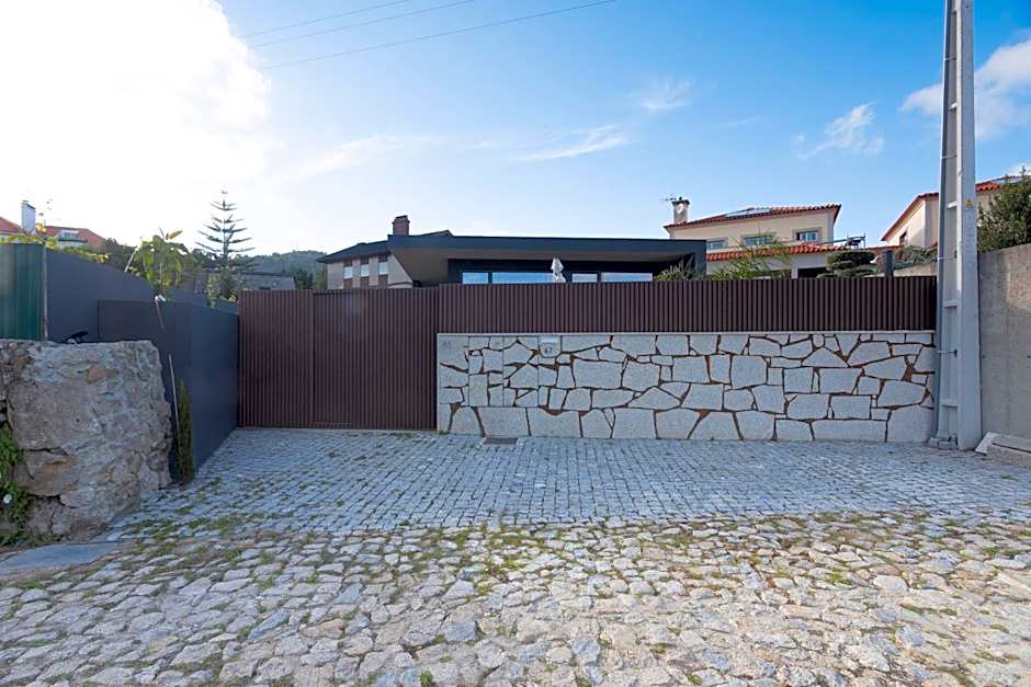 Abraços dos Avós - Casas de aldeia