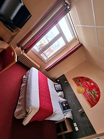 HOSTELLERIE du CANTAL