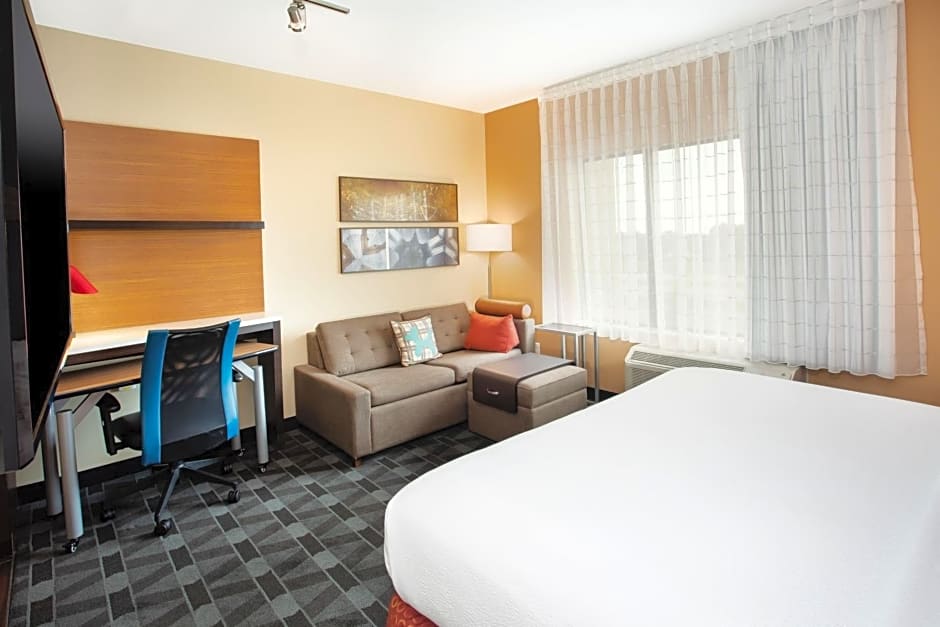 TownePlace Suites by Marriott Detroit Belleville