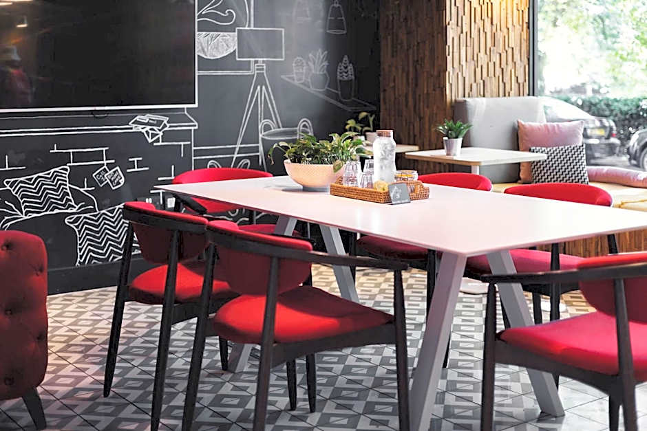 room2 Southampton Hometel