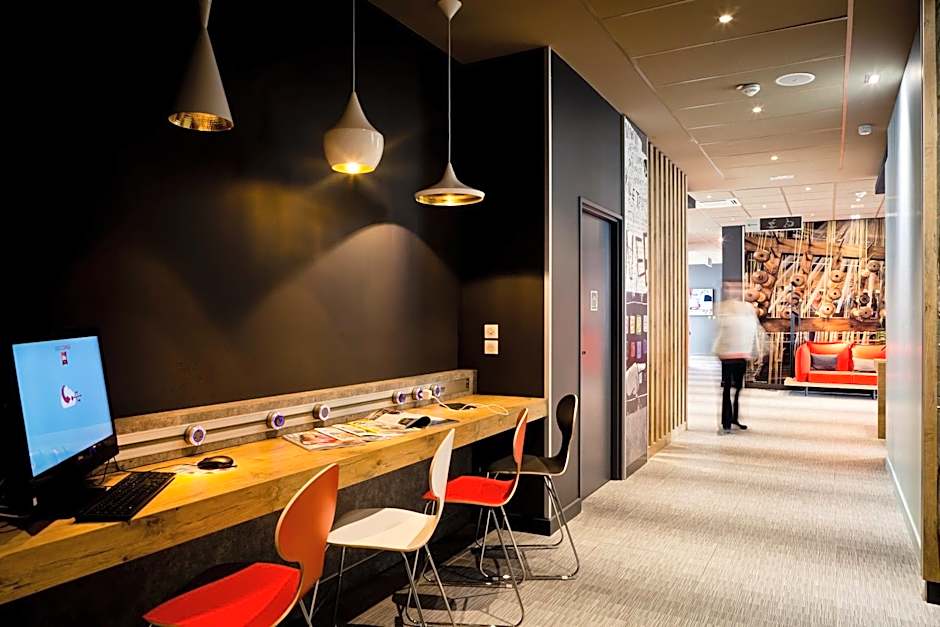 ibis Lyon Carre De Soie