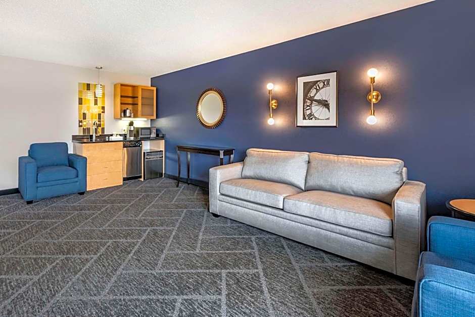 Cambria Hotel Minneapolis Maple Grove