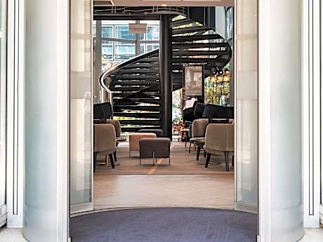 Mercure Paris La Défense Grande Arche Hotel