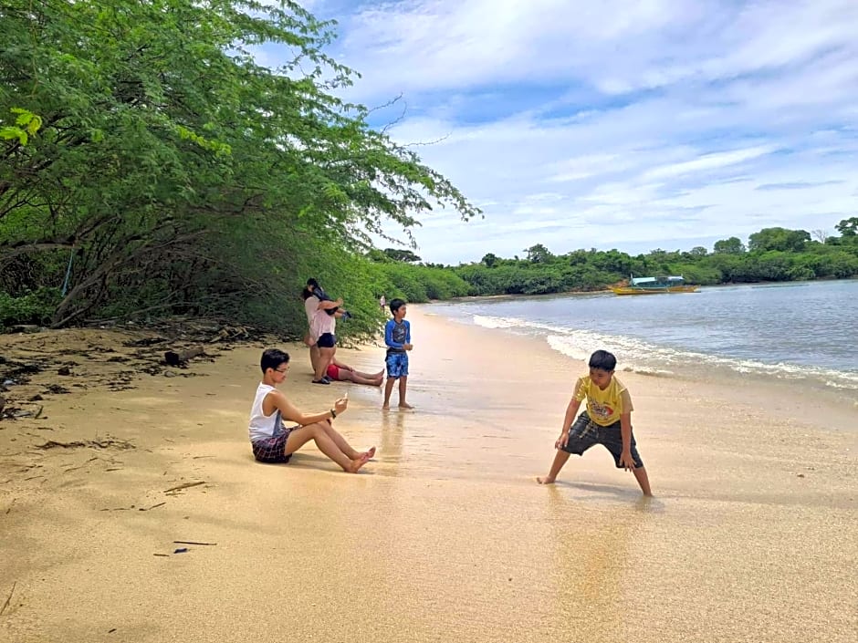 Calatagan's Bahay Kubo - with Beach Access