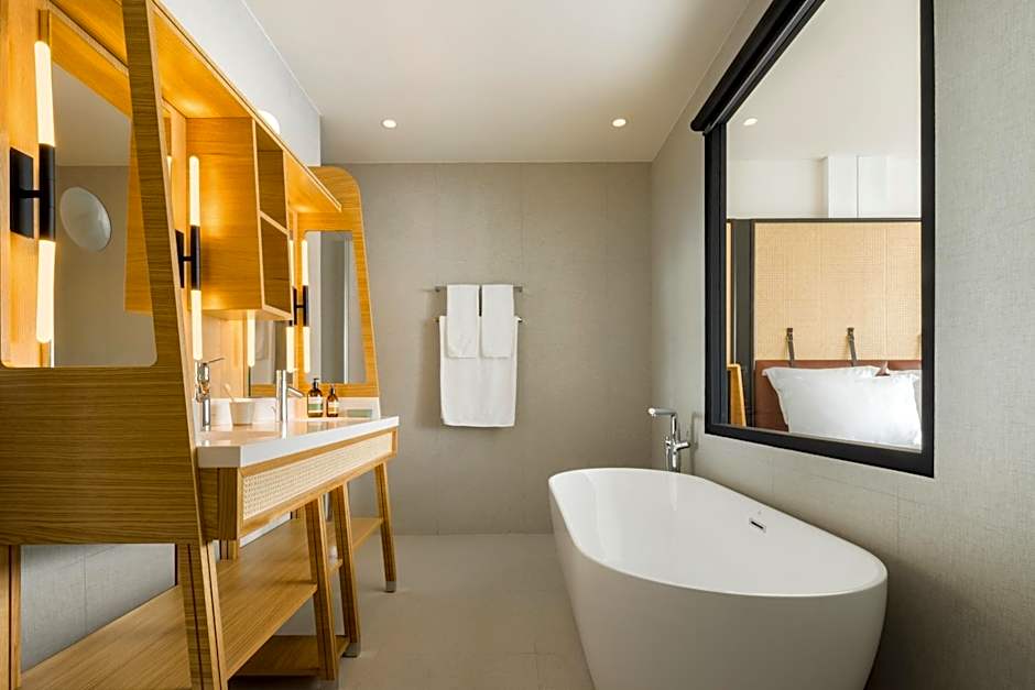 FirstName Bordeaux by Hyatt