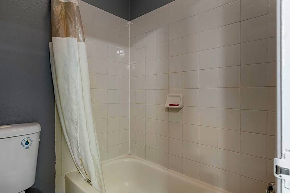 Golden Inn Dallas by Hotel O