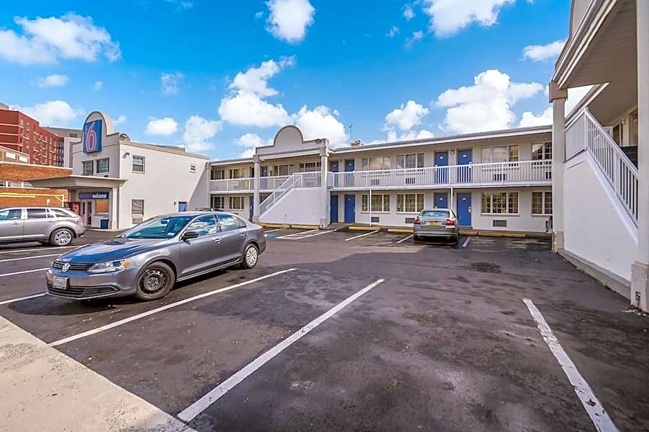 Motel 6-Washington, DC - Convention Center