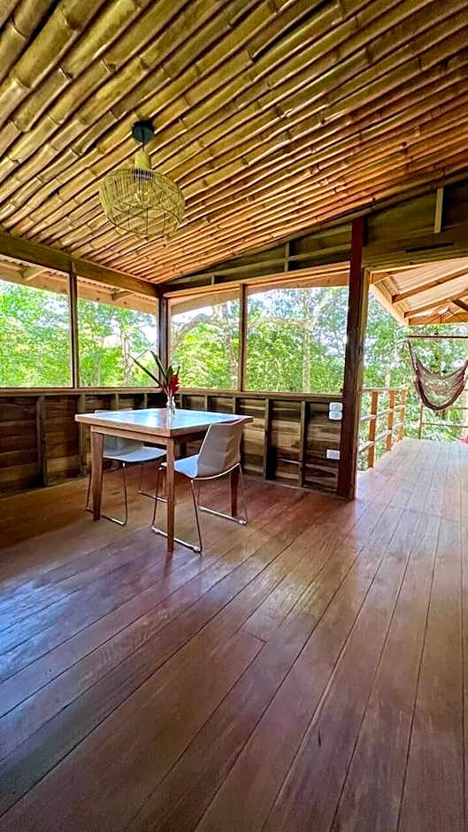 Akwaba Lodge Island Boutique Hotel