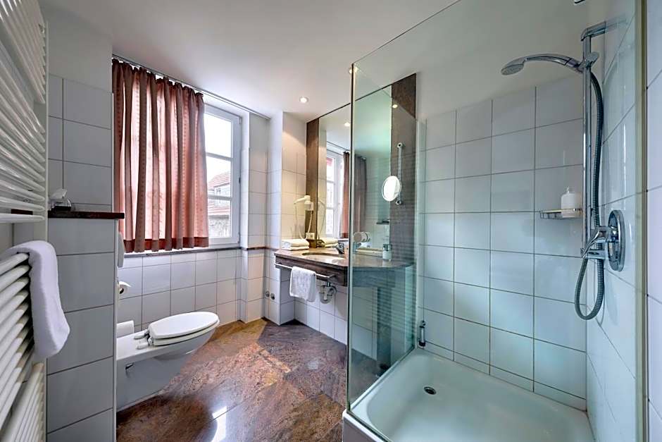 Hotel Müller Café & Wein - Mondholzhotel