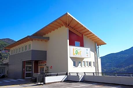 Hostel L'Ost - Ostello di Grumes